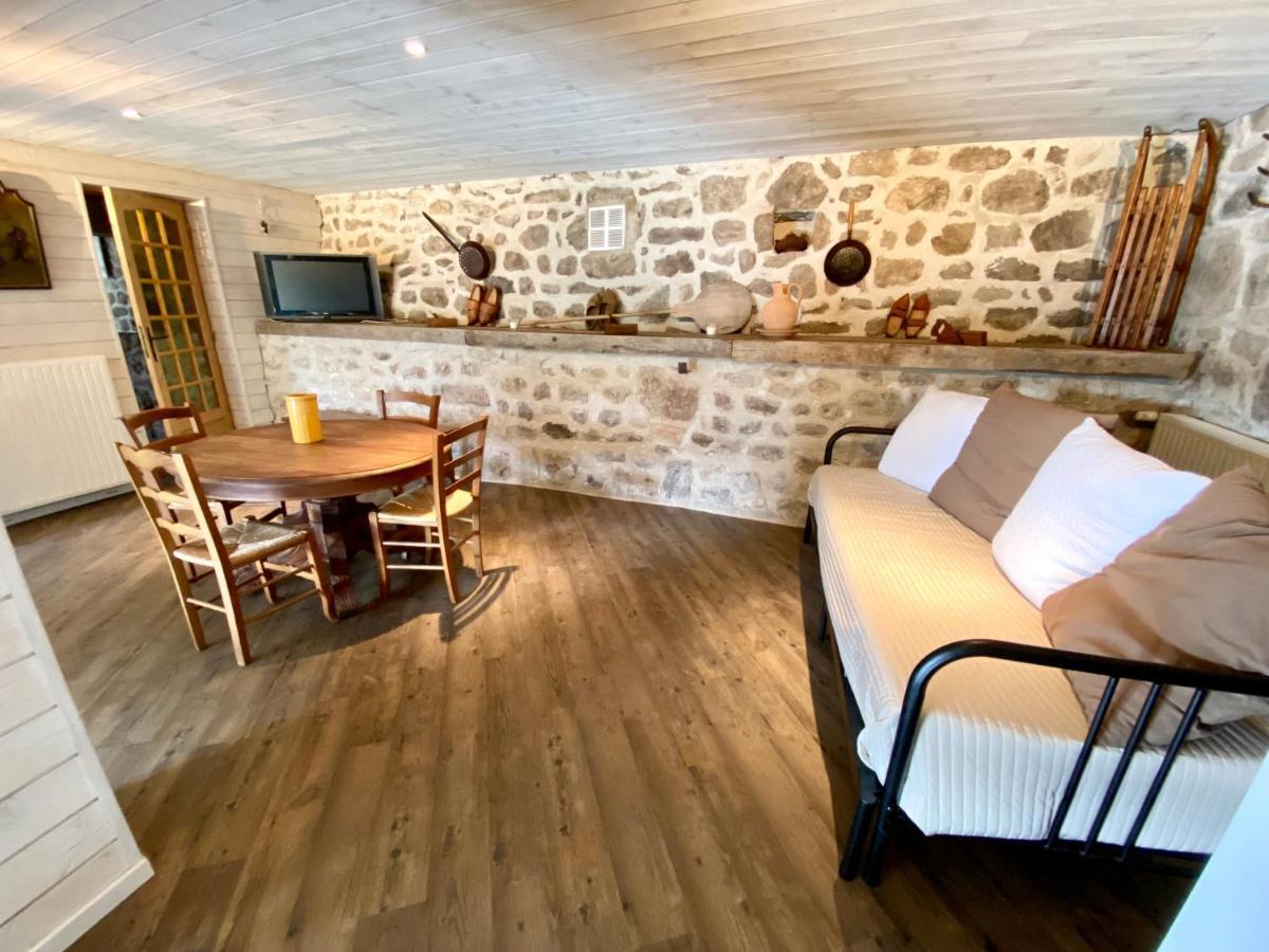 Gite De Groupe 160M2, 15P, Salle De Reception, Jardin, Terrasse Mazan-l'Abbaye المظهر الخارجي الصورة