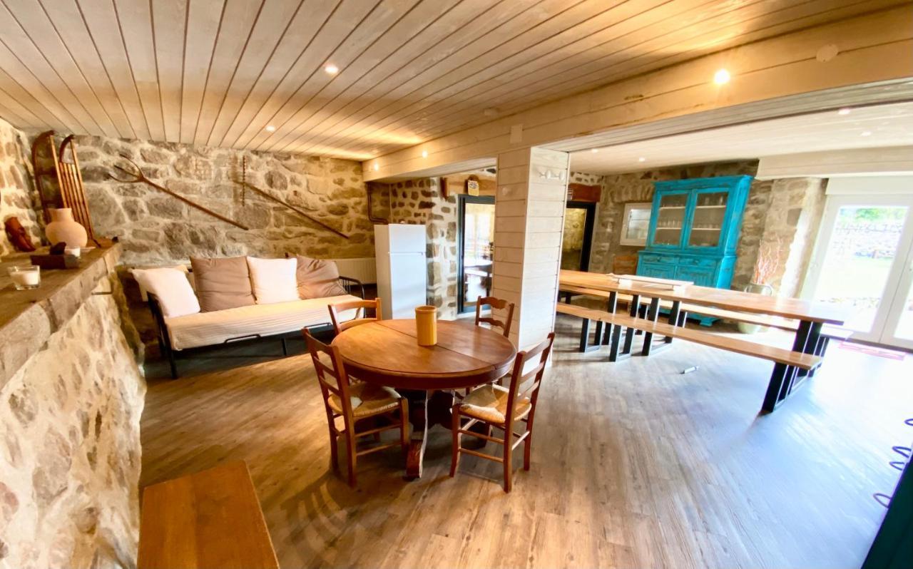 Gite De Groupe 160M2, 15P, Salle De Reception, Jardin, Terrasse Mazan-l'Abbaye المظهر الخارجي الصورة